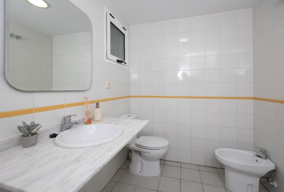 Återförsäljning - Lägenhet / lägenhet - Orihuela Costa