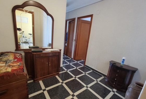 Reventa - Apartamento / piso - Torrevieja - Centro