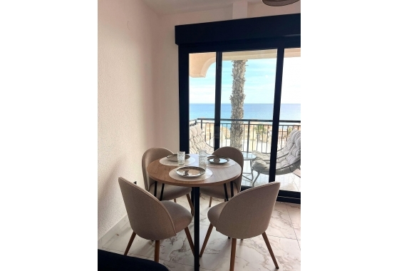 Resale - Apartment / flat - Torrevieja - Cabo Cervera
