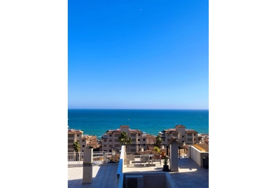 Resale - Apartment / flat - Torrevieja - Cabo Cervera