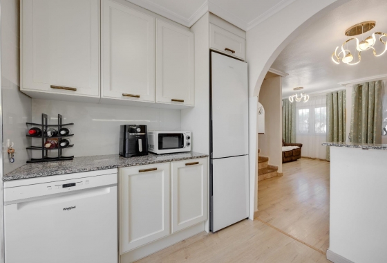 Resale - Townhouse - Torrevieja - aguas nuevas