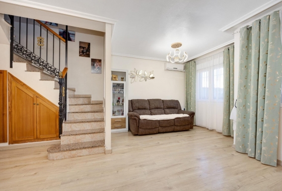 Resale - Townhouse - Torrevieja - aguas nuevas