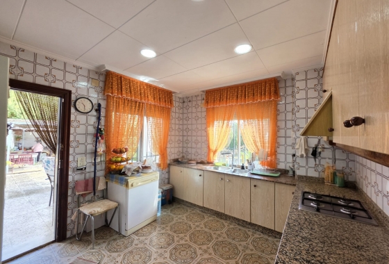 Resale - Villa - Elda - Inland