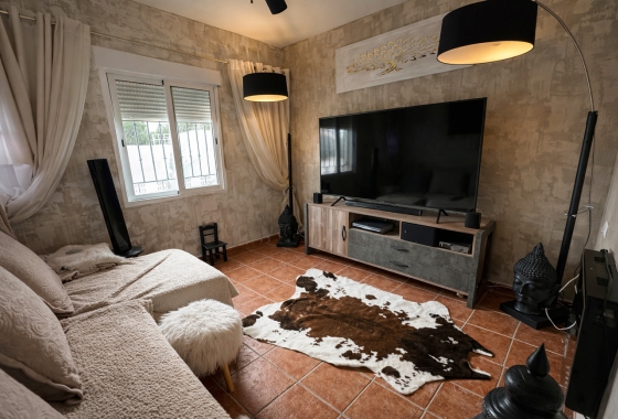 Resale - Villa - Castalla - Costa Blanca