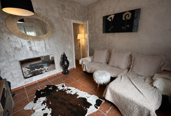 Resale - Villa - Castalla - Costa Blanca