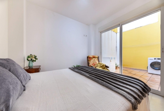 Wiederverkauf - Wohnung - Alicante - Carolinas Bajas