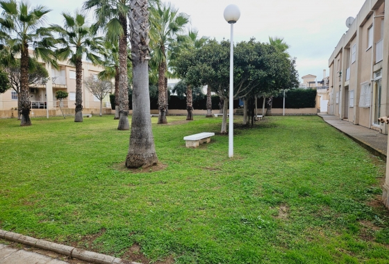Resale - Townhouse - Torrevieja - Aguas Nuevas 1