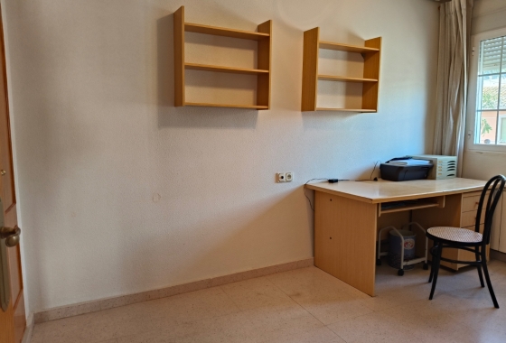 Resale - Townhouse - La Romana - Inland