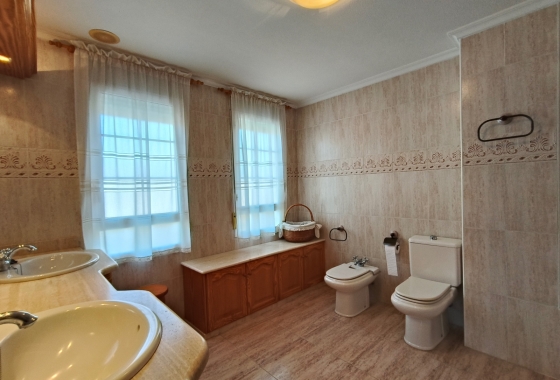 Resale - Townhouse - La Romana - Inland