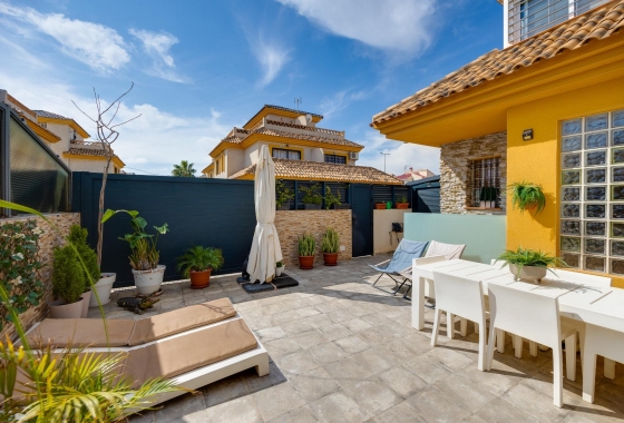 Перепродажа - Вилла - Los Montesinos - La Herrada