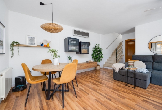 Перепродажа - Вилла - Los Montesinos - La Herrada