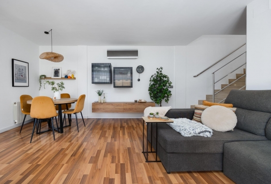 Перепродажа - Вилла - Los Montesinos - La Herrada