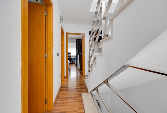 Перепродажа - Вилла - Los Montesinos - La Herrada