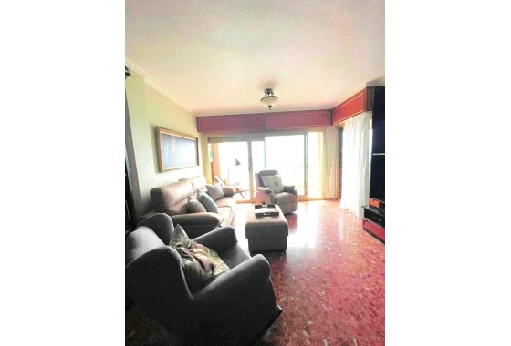 Resale - Apartment / flat - Torrevieja - Estacion De Autobuses