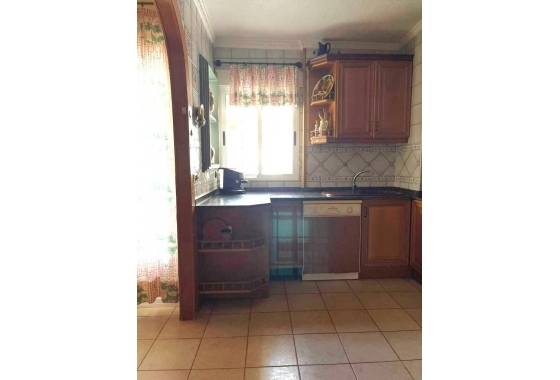 Resale - Apartment / flat - Torrevieja - Estacion De Autobuses