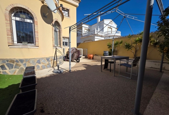 Resale - Villa - Orihuela Costa - Villamartín-las Filipinas