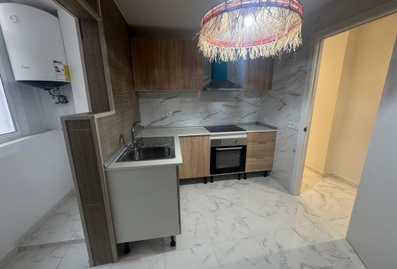 Resale - Apartment / flat - Torrevieja - Costa Blanca