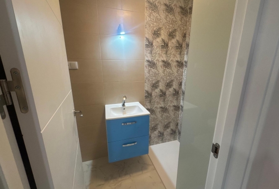 Resale - Apartment / flat - Torrevieja - Costa Blanca