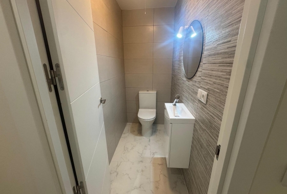 Resale - Apartment / flat - Torrevieja - Costa Blanca