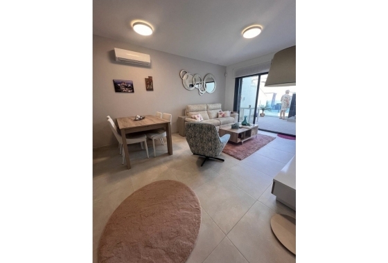 Resale - Apartment / flat - Guardamar del Segura - El Raso
