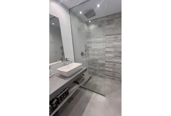 Resale - Apartment / flat - Guardamar del Segura - El Raso