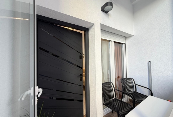 Resale - Apartment / flat - Torrevieja - Centro