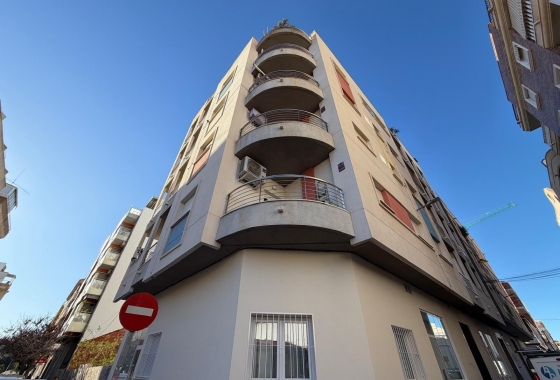 Resale - Apartment / flat - Torrevieja - Centro