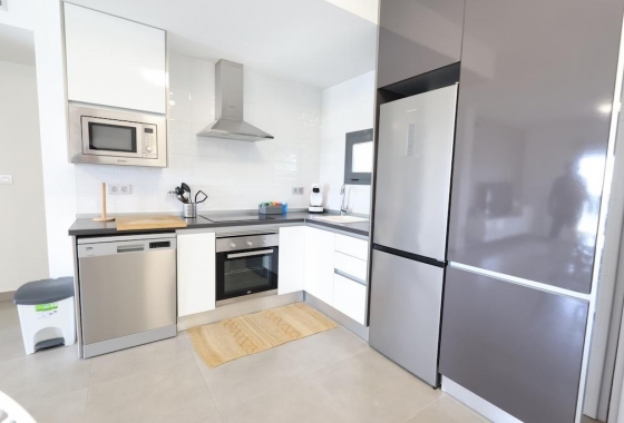 Resale - Bungalow - Pilar de la Horadada - Costa Blanca