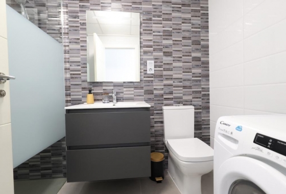 Resale - Bungalow - Pilar de la Horadada - Costa Blanca