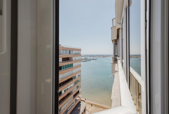 Resale - Apartment / flat - Torrevieja - Costa Blanca