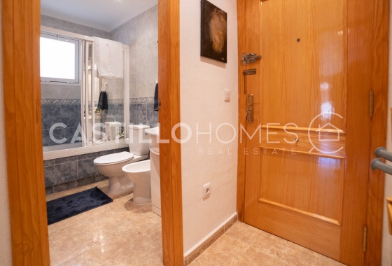 Resale - Apartment / flat - Torrevieja - Centro