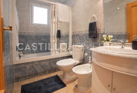 Resale - Apartment / flat - Torrevieja - Centro