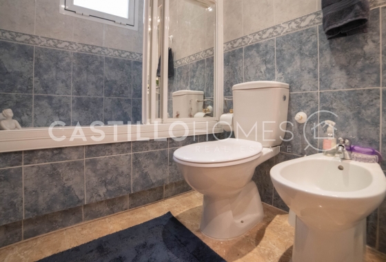 Resale - Apartment / flat - Torrevieja - Centro