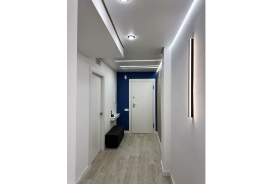 Resale - Apartment / flat - Torrevieja - Costa Blanca