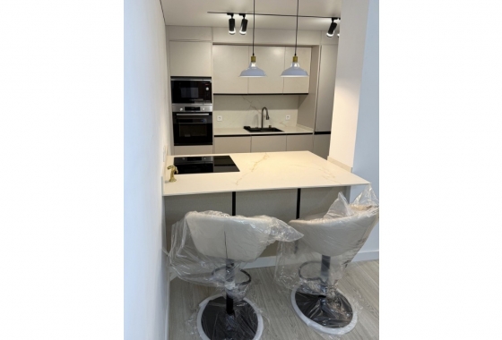 Resale - Apartment / flat - Torrevieja - Costa Blanca