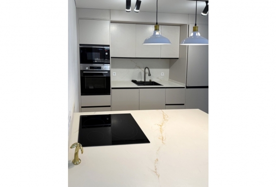 Resale - Apartment / flat - Torrevieja - Costa Blanca