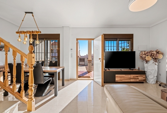 Resale - Townhouse - San Miguel de Salinas - Inland