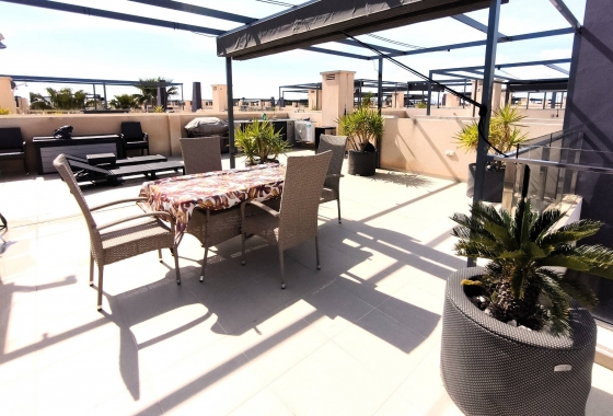 Resale - Apartment / flat - Pilar de la Horadada - La Torre De La Horadada