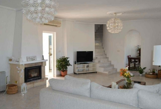 Resale - Villa - Rojales - La Marquesa