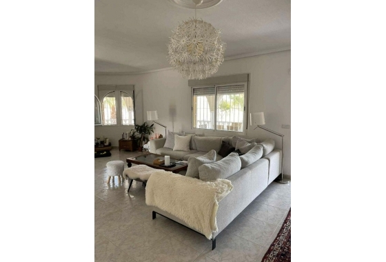 Resale - Villa - Rojales - La Marquesa