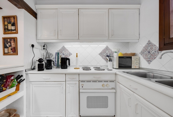 Resale - Apartment / flat - Torrevieja - Playa de los Locos