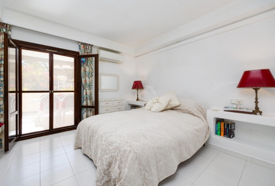 Resale - Apartment / flat - Torrevieja - Playa de los Locos