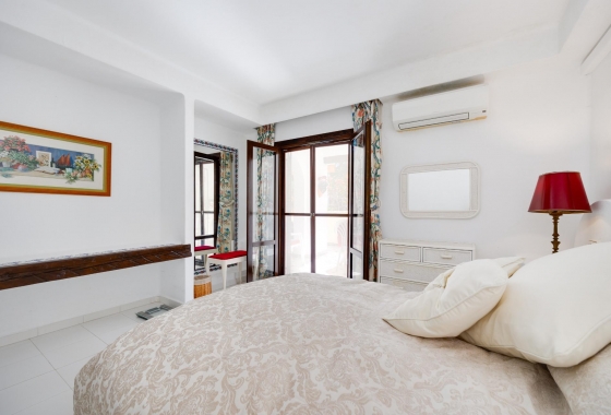 Resale - Apartment / flat - Torrevieja - Playa de los Locos