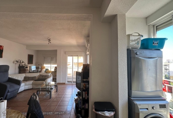 Resale - Apartment / flat - Torrevieja - Estacion De Autobuses