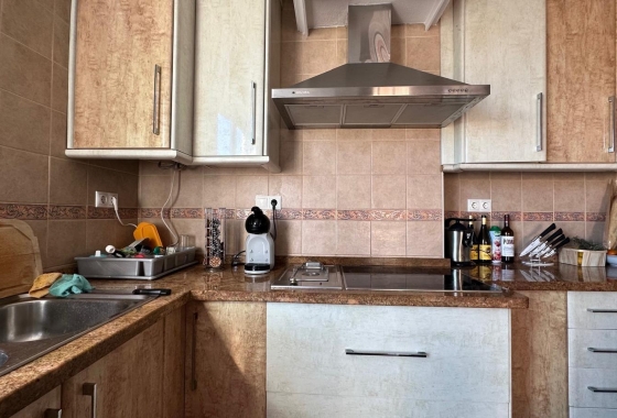 Resale - Apartment / flat - Torrevieja - Estacion De Autobuses