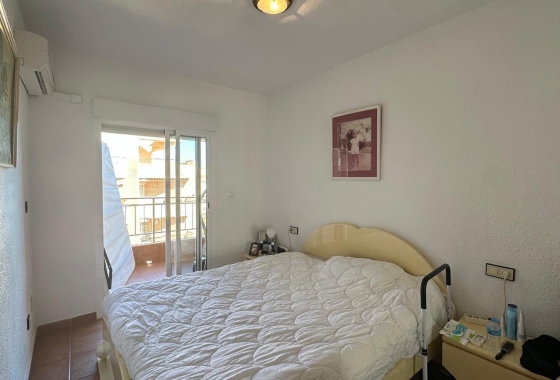 Resale - Apartment / flat - Torrevieja - Estacion De Autobuses