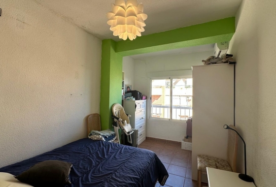 Resale - Apartment / flat - Torrevieja - Estacion De Autobuses