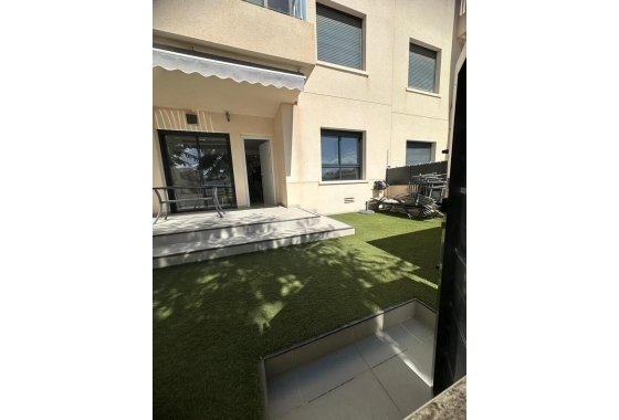 Resale - Apartment / flat - Pilar de la Horadada - Costa Blanca