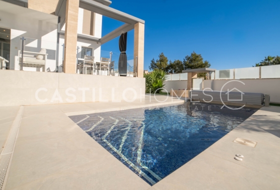 Reventa - Villa - Orihuela Costa - Las Filipinas