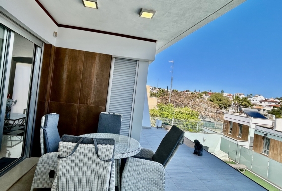 Återförsäljning - Villa - Orihuela Costa - Costa Blanca